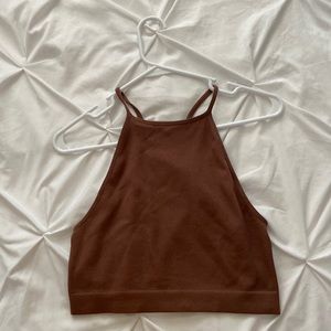 Light red tank